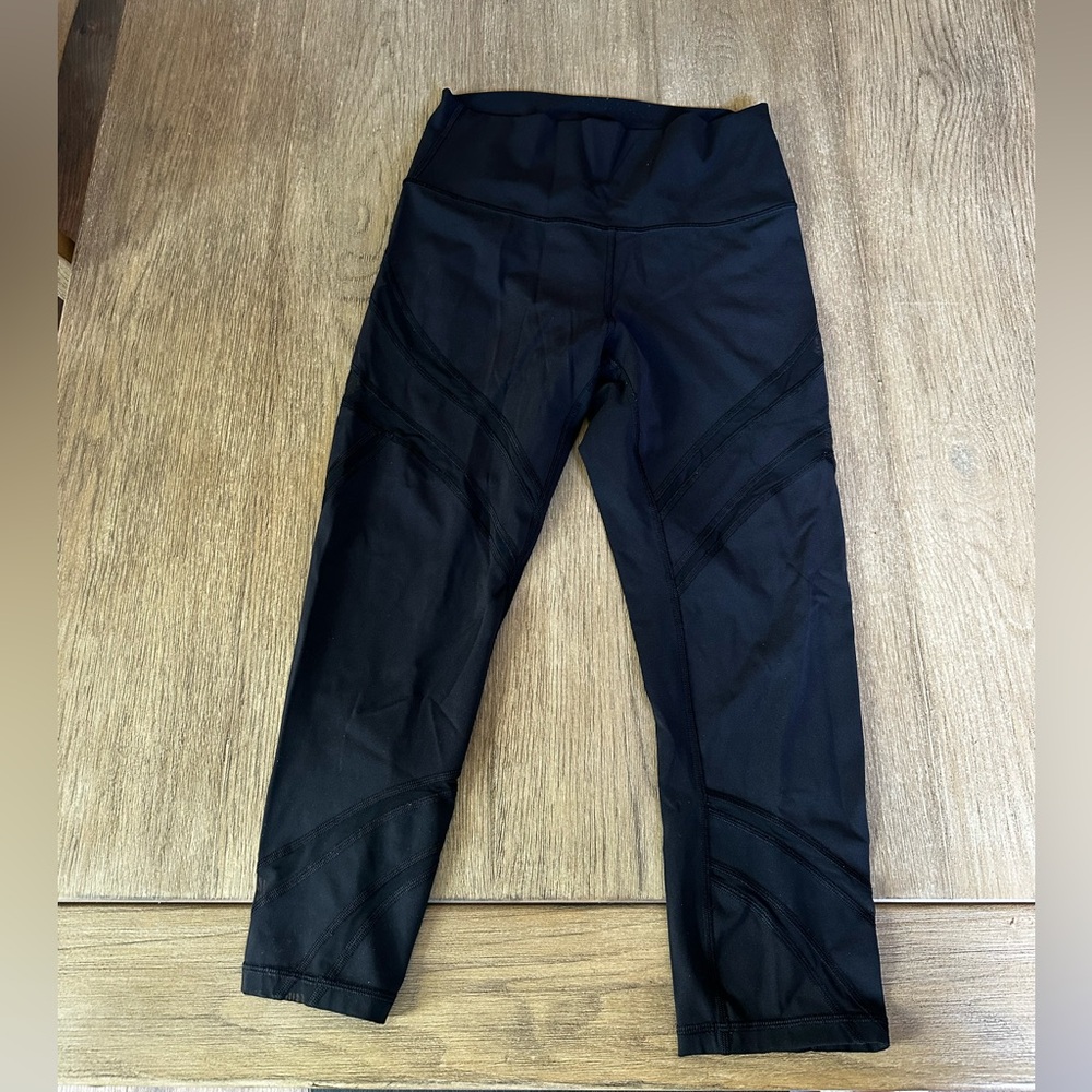 Mesh crop lululemon leggings size 8